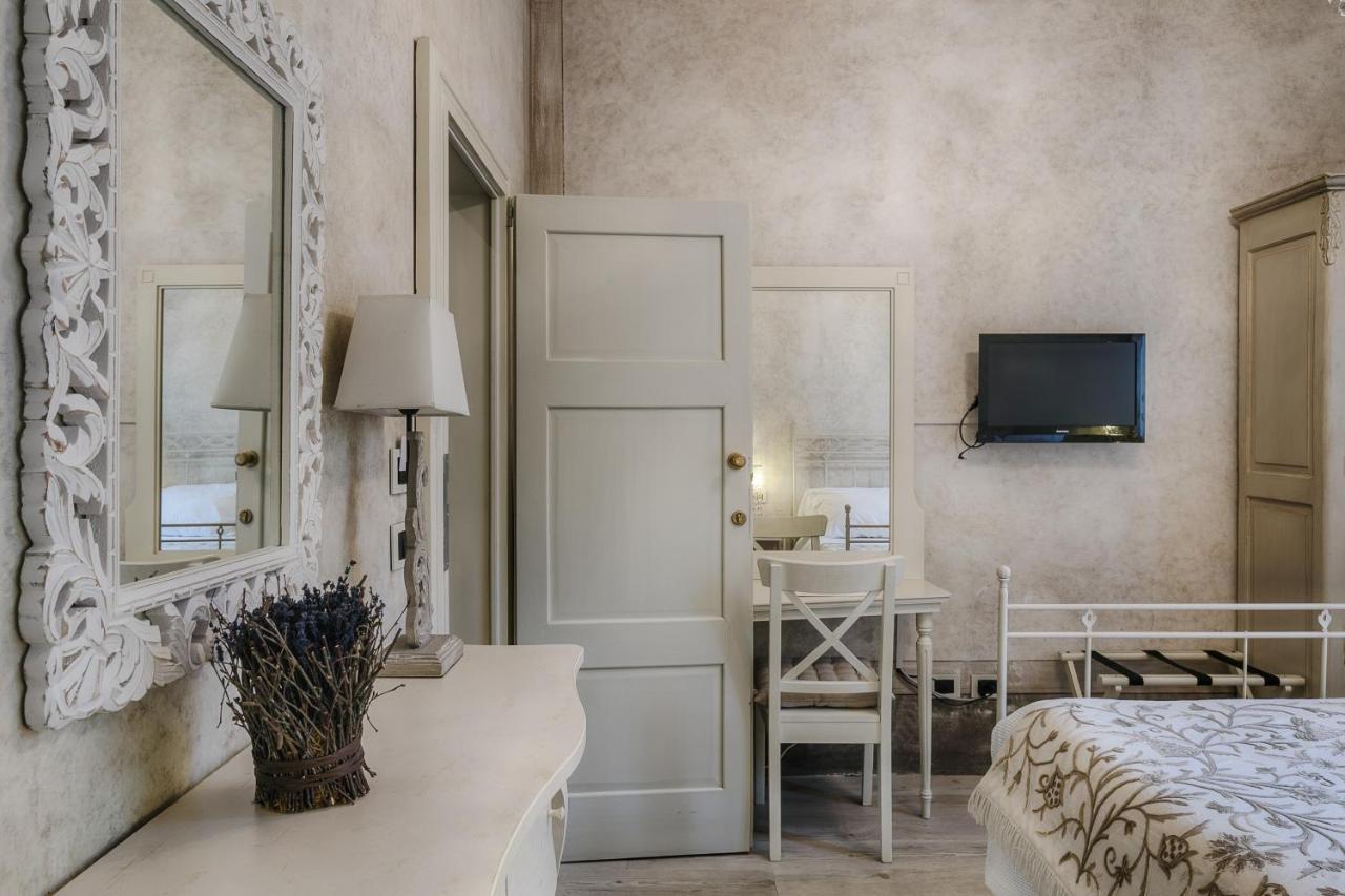 Relais Villa Vittoria ラーリオ エクステリア 写真